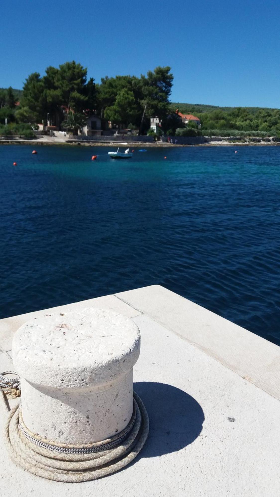 Apartments Zvonimir,Place By The Sea Mirce Exterior foto